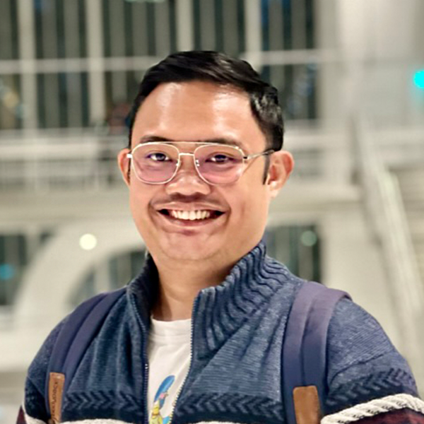 https://www.sacode.web.id/william-silalahi.png